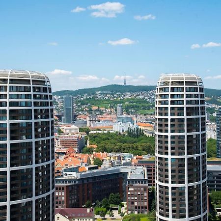 شقة Luxury 1Bdrm On The 28Th Floor براتسيلافا المظهر الخارجي الصورة