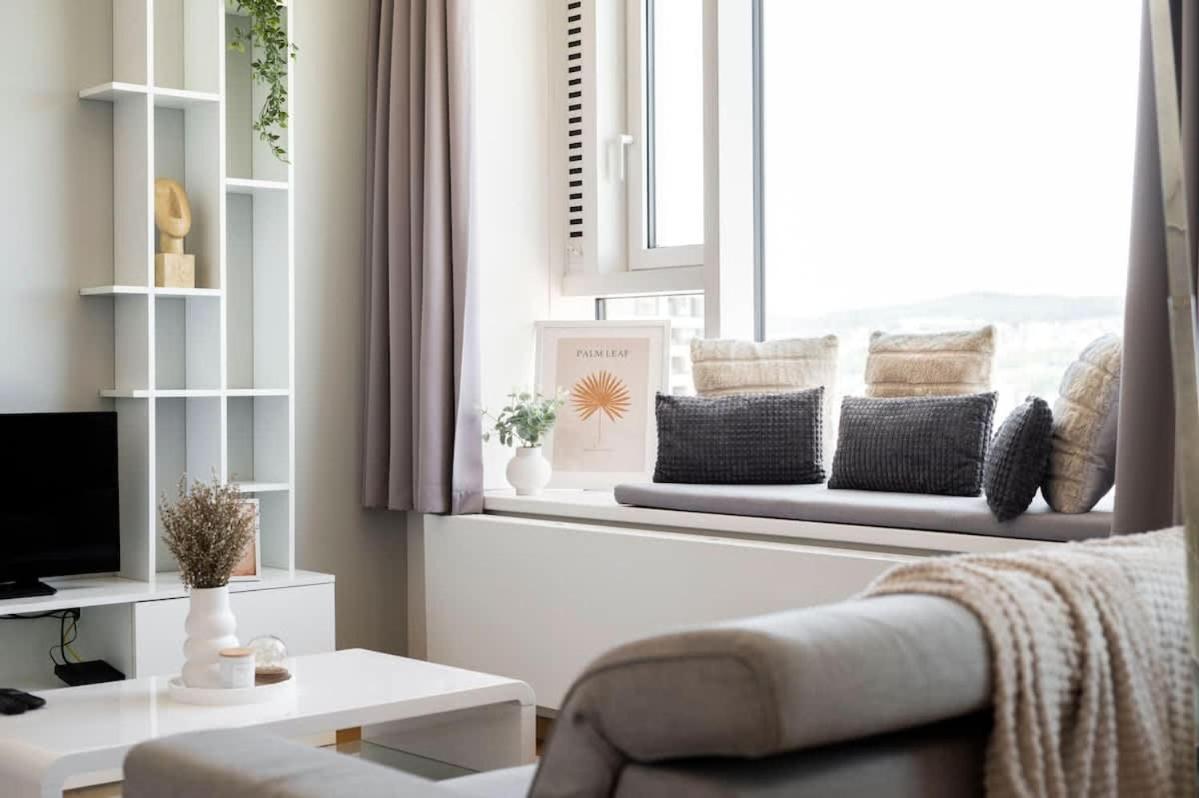 شقة Luxury 1Bdrm On The 28Th Floor براتسيلافا المظهر الخارجي الصورة