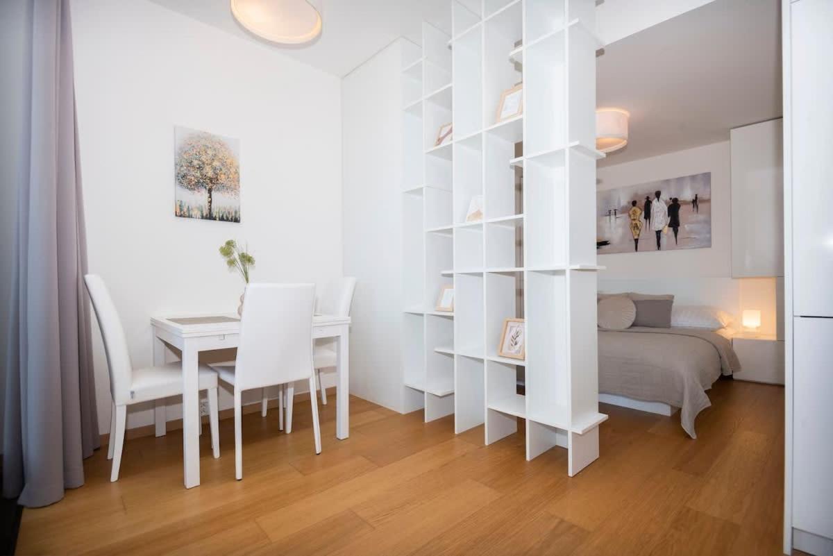 شقة Luxury 1Bdrm On The 28Th Floor براتسيلافا المظهر الخارجي الصورة